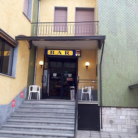 Hotel Cristallo Новара Екстер'єр фото